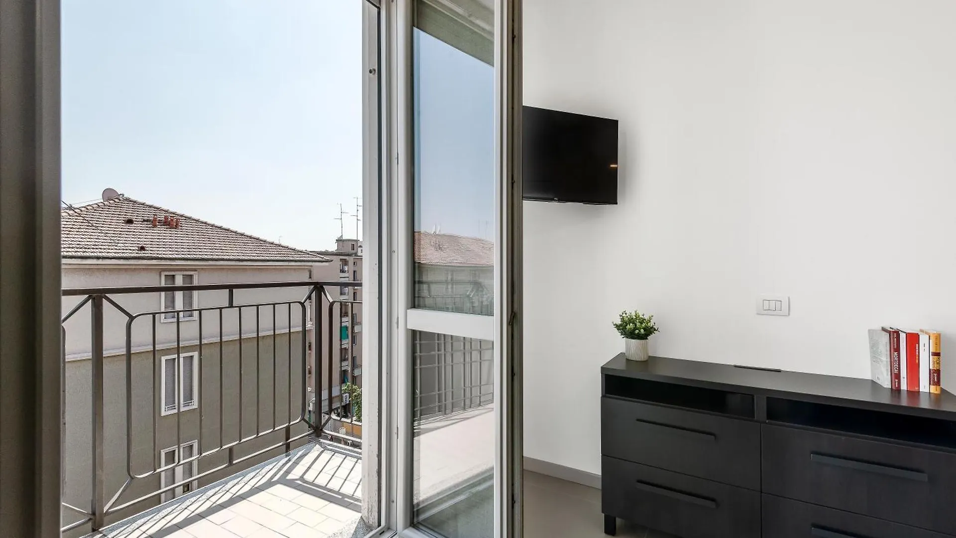 Stayeasy Piane56 Panoramic Apt Next To M5 Metro Milán 0*,
