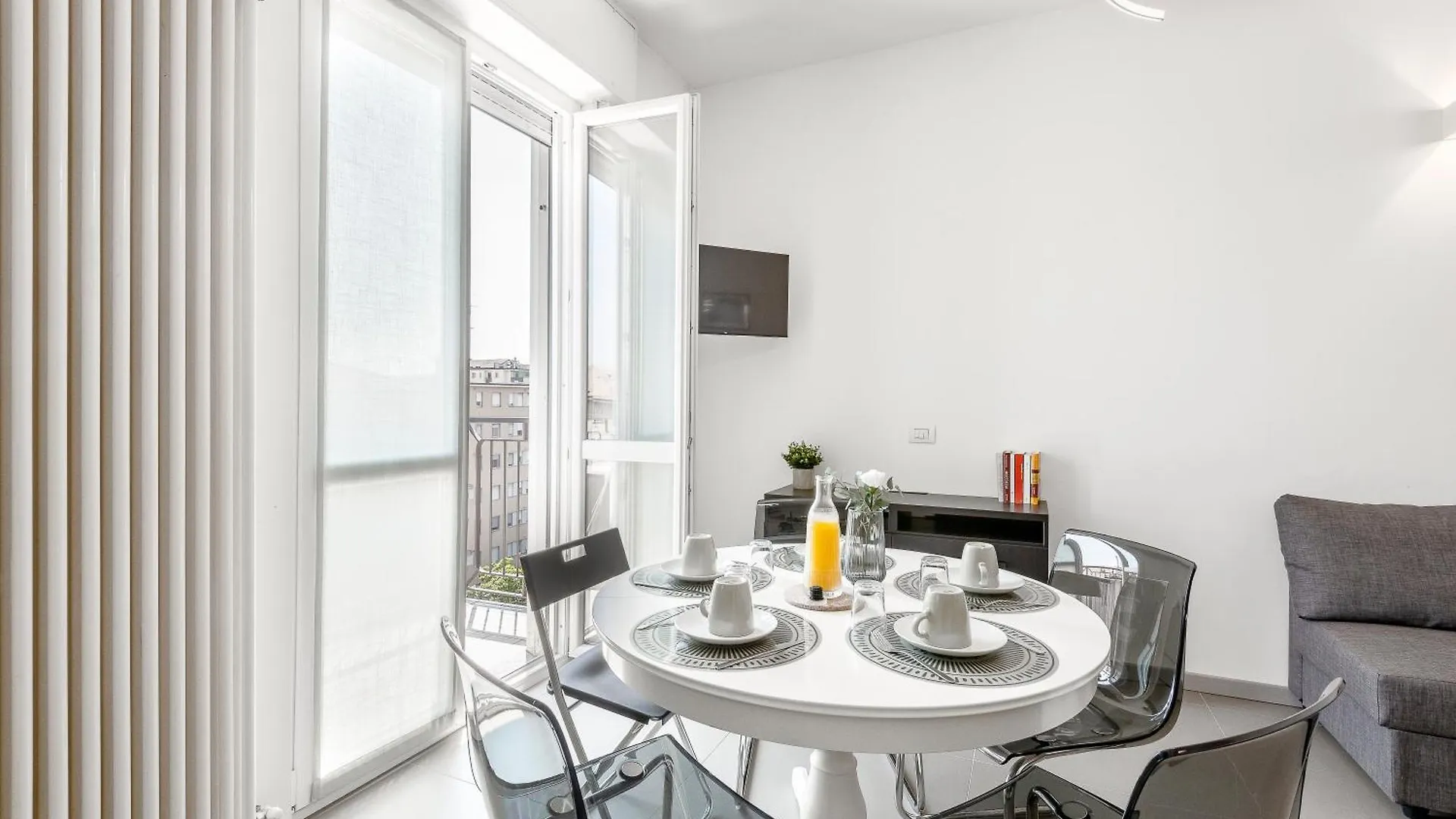 Stayeasy Piane56 Panoramic Apt Next To M5 Metro Milán 0*,