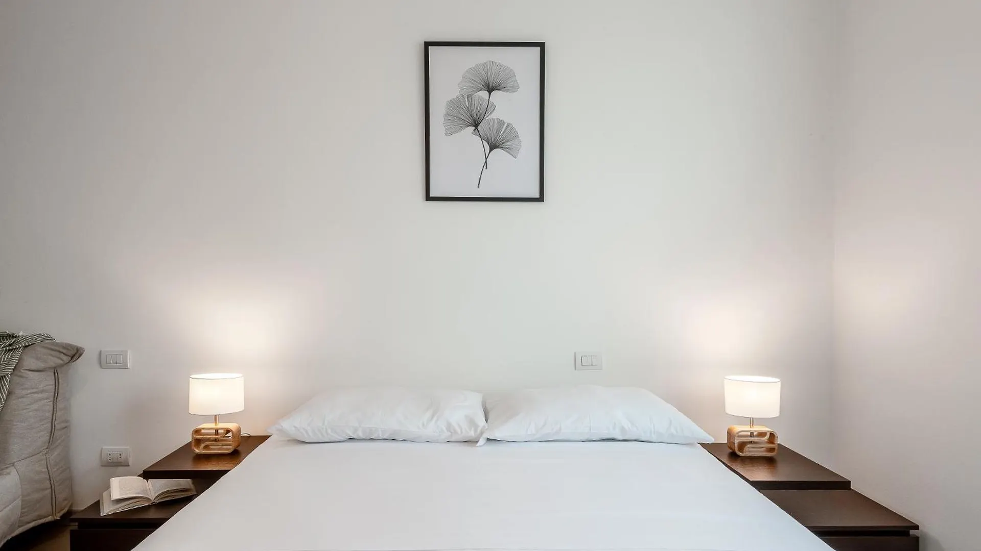 Stayeasy Piane56 Panoramic Apt Next To M5 Metro Milán Italia