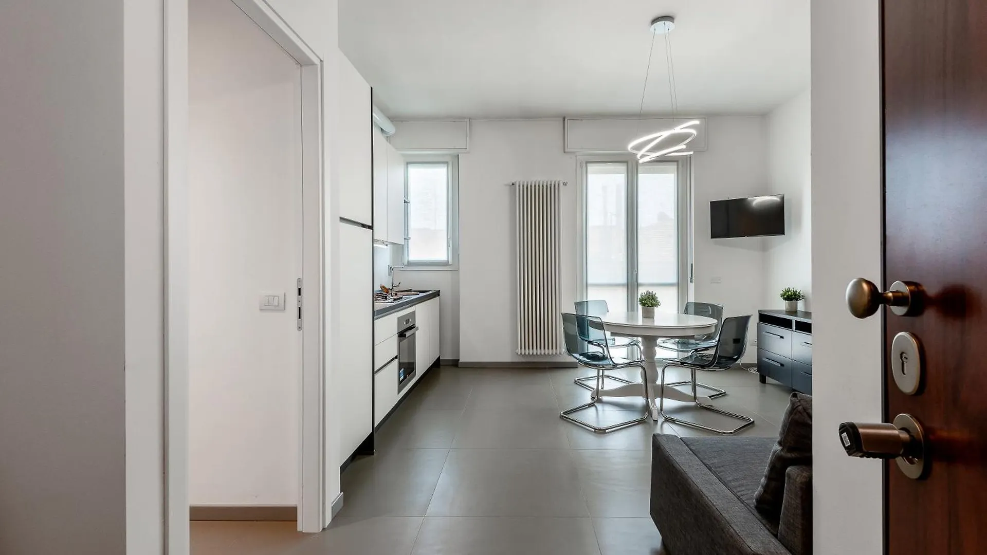 Stayeasy Piane56 Panoramic Apt Next To M5 Metro Milán